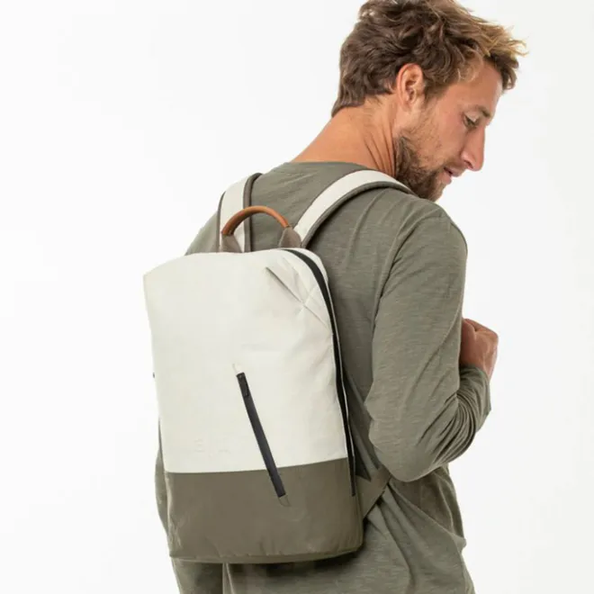 Aunts & Uncles Hamamatsu Laptop Backpack 13" dust