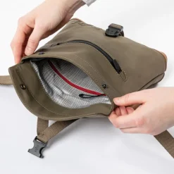 Best Aunts & Uncles Japan Tsu Waistbag fallen rock