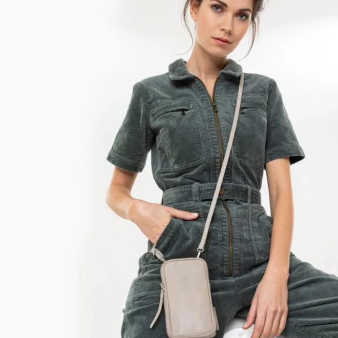 Hot Aunts & Uncles Prune Phone bag jet black