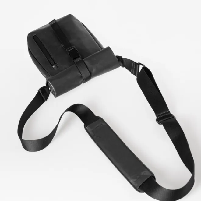 New Aunts & Uncles Yodo RE Shoulderbag Rolltop black