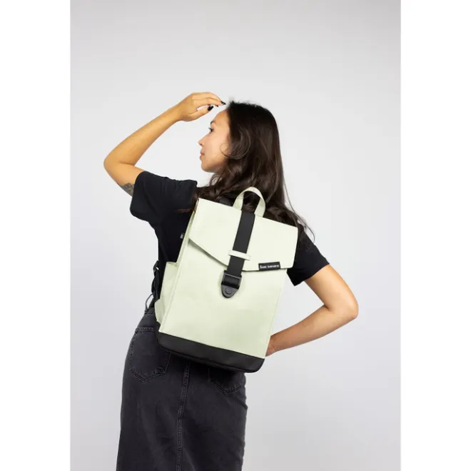 New Bold Banana Envelope Backpack almond onyx