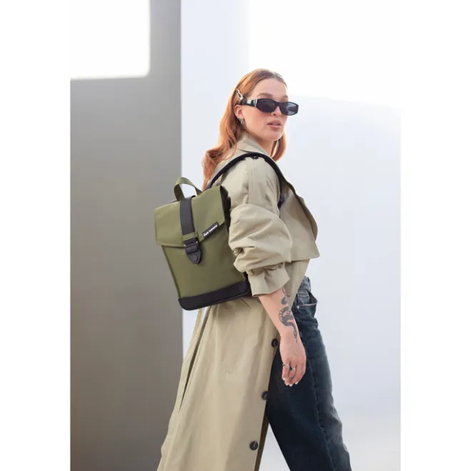 New Bold Banana Envelope Mini Backpack green-black
