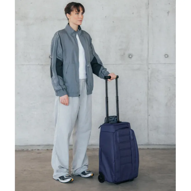 Clearance Db Journey Hugger Roller Bag Carry-on 40L blue hour