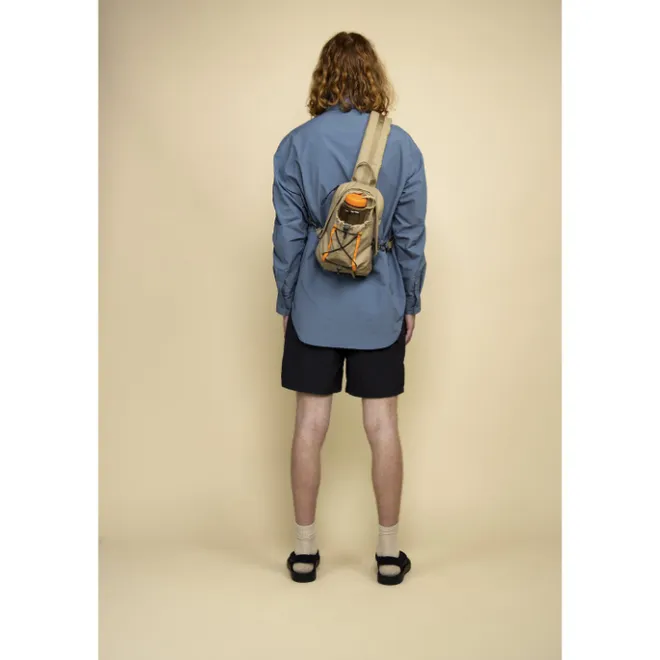 Best Elliker Eyam Sling Backpack black