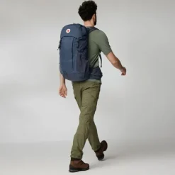 Discount Fjallraven Abisko Hike 35 S/M patina green