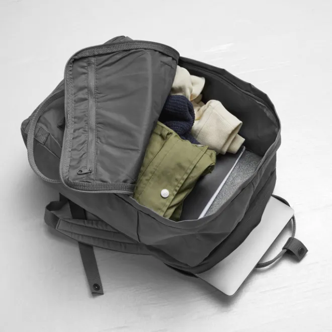 New Fjallraven Kanken Laptop 17" blackberry