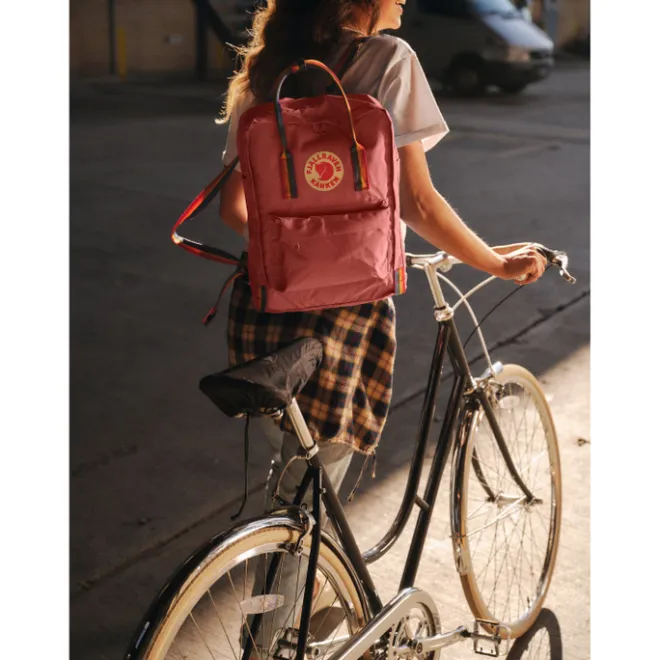 Outlet Fjallraven Kanken Rainbow cobalt blue