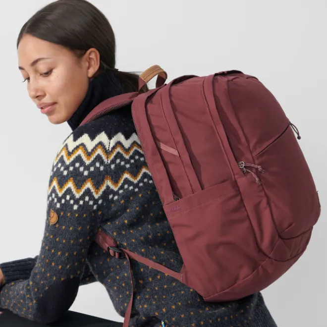 Clearance Fjallraven Raven 28 deep patina