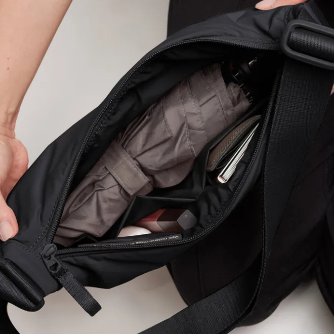 Online GOT BAG Cloud Moon Bag Small Monochrome black