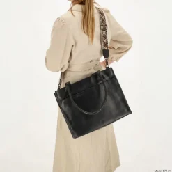 New Hide & Stitches Next Navajo Laptopbag black