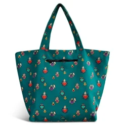 Hot Little Legends Beach Bag milagros heart