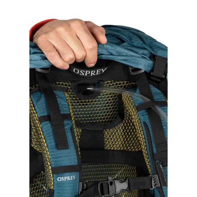 Best Osprey Atmos AG 50 S/M black