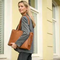 New Plevier Pharos 15.6" cognac
