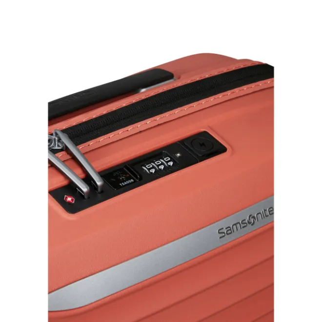 Discount Samsonite Upscape Spinner 55/20 Expandable clay