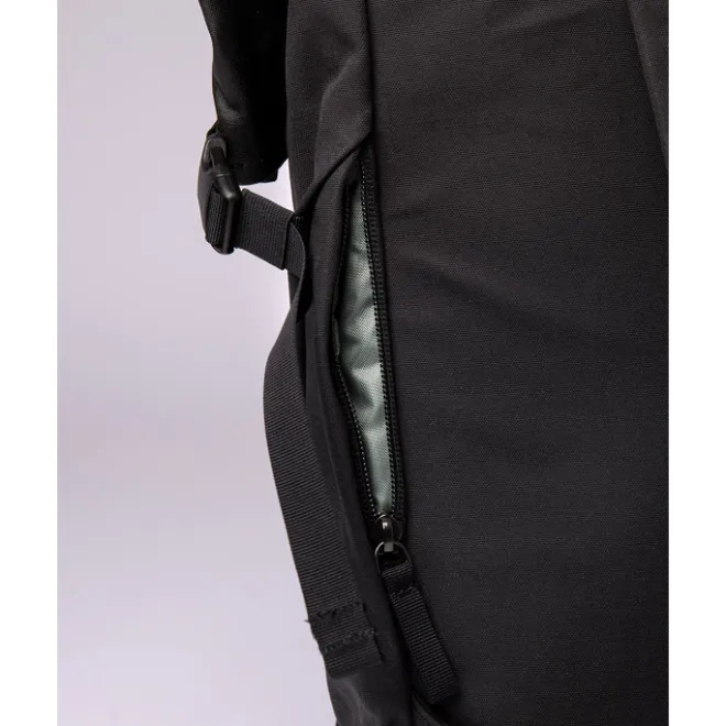 Outlet Sandqvist Alfred Backpack black with black webbing