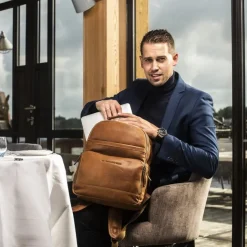 Discount The Chesterfield Brand Austin Backpack cognac