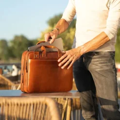Best The Chesterfield Brand Iseo Laptopbag black
