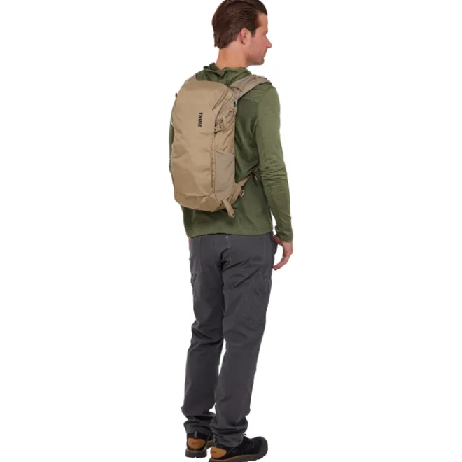 Sale Thule AllTrail Hydration Backpack 16L faded khaki