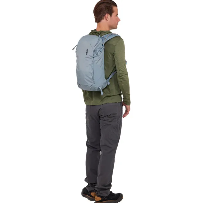 Outlet Thule AllTrail Hydration Backpack 16L pond