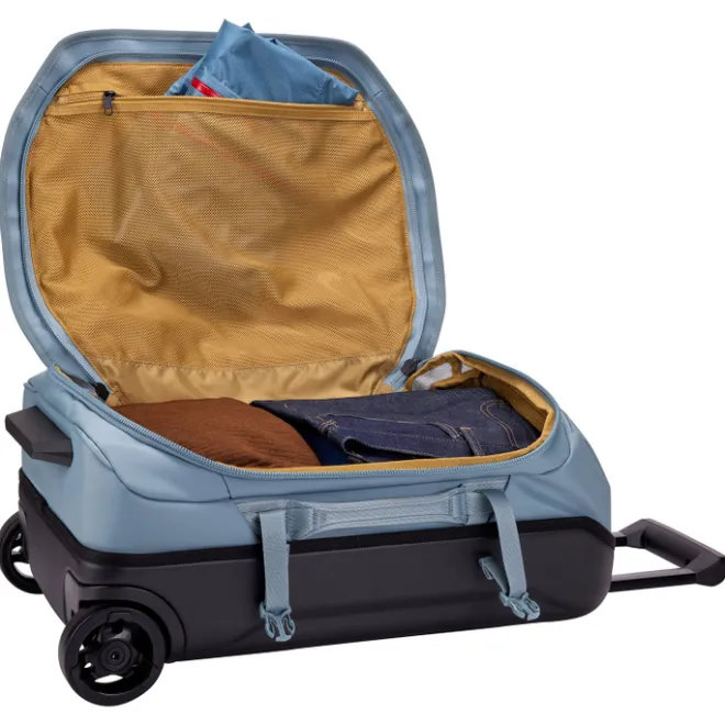 Best Thule Chasm Carryon 55cm Trolley pond