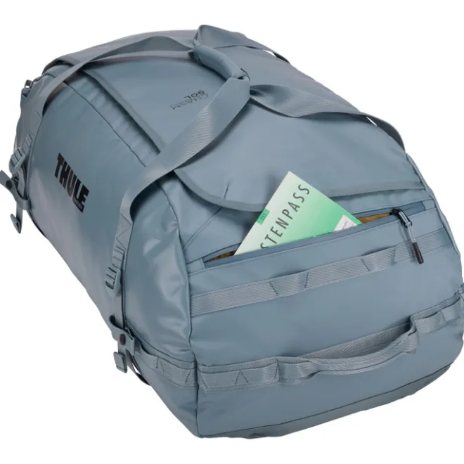 Clearance Thule Chasm Duffel 90L pond