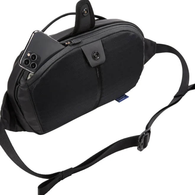 Thule Tact Crossbody 5L black