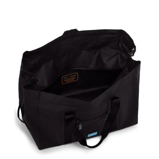 Hot Tumi Mclaren Throttle Duffel black