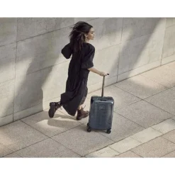 Clearance Victorinox Airox Frequent Flyer Hardside Carry-On black