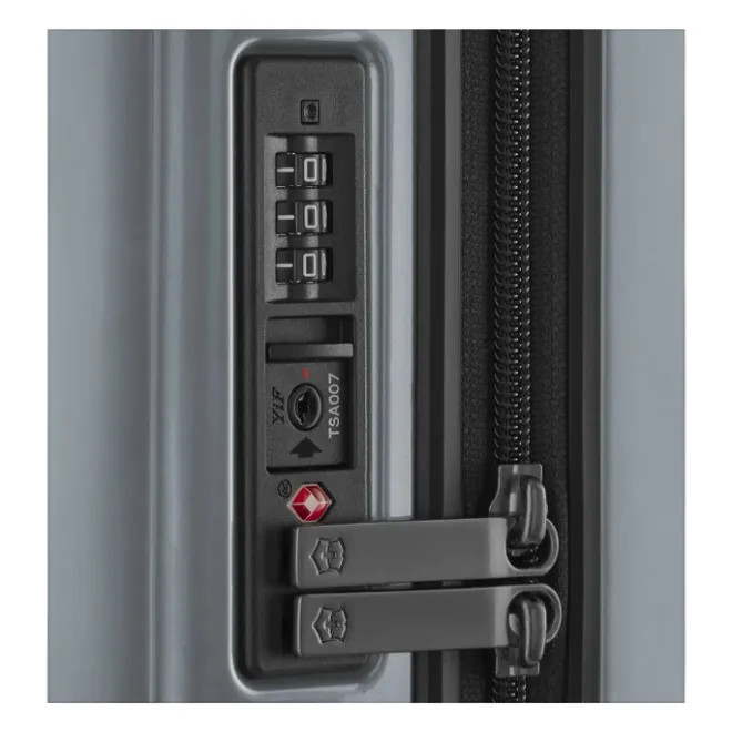Outlet Victorinox Airox Global Hardside Carry-On silver