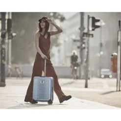 Hot Victorinox Airox Global Hardside Carry-On red