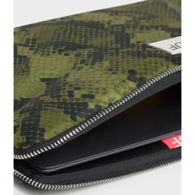 Discount Wouf Cobra Laptop Sleeve 13-14" multi